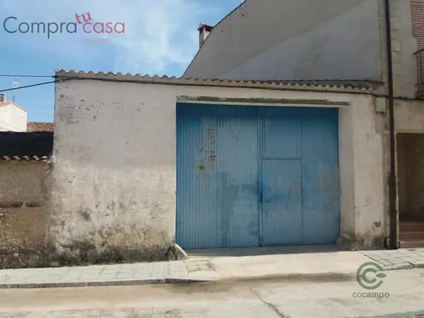 Casa de 0,0337 ha en venta en Veganzones, Segovia
