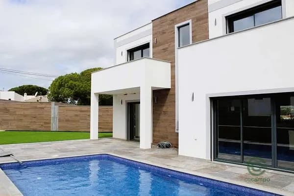 Casa de 0,014 ha en venta en Albufeira e olhos de água, Algarve