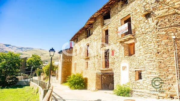 Finca rústica de 0,0915 ha en venta en Sort, Lleida