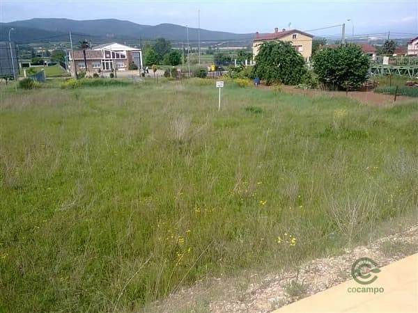 Terreno urbano de 0,0973 ha en venta en Zambrana, Alava