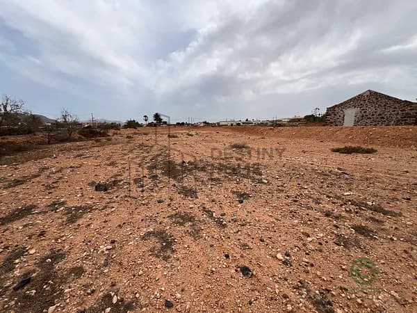 Finca rústica de 0,33 ha en venta en Las palmas