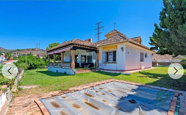 Finca rústica de 0,088 ha en venta en Rincón de la victoria, Málaga