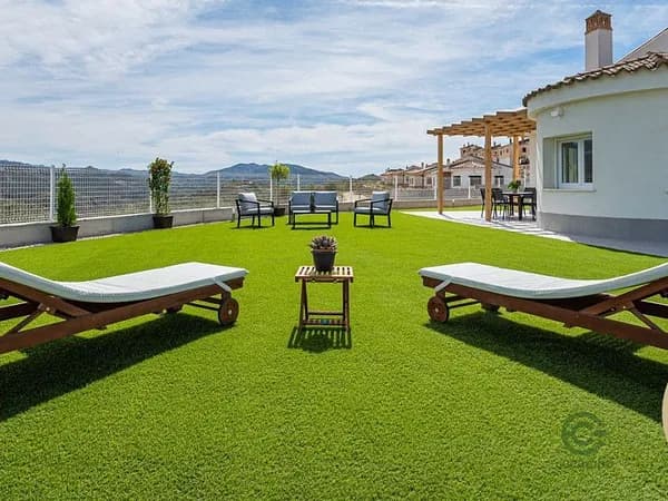 Finca rústica de 0,113 ha en venta en Viñuela, Malaga