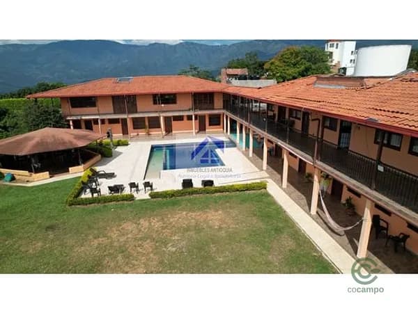 Finca rústica de 1,008 ha en venta en Antioquia