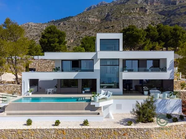 House of 0,1 ha for sale in Alicante