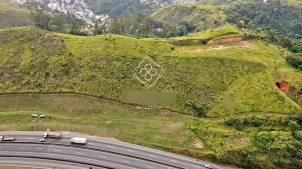 Terra urbana de 0,4 ha para venda em Rio de janeiro