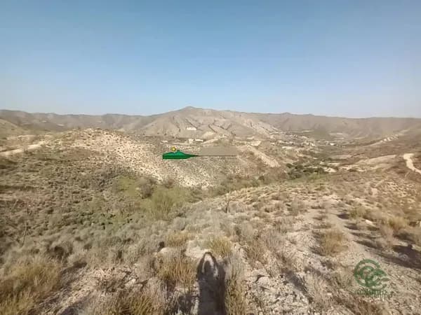 Finca agrícola de 0,5683 ha en venta en Cantoria, Almeria