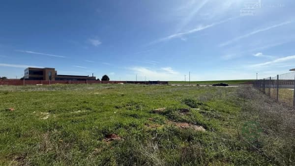 Terreno urbano de 0,08 ha en venta en San cristóbal de la cuesta, Salamanca