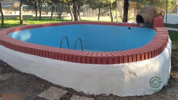 Finca rústica de 0,5 ha en venta en Madrid