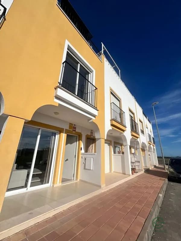 Casa de 0,009 ha en venta en Los alcázares, Murcia