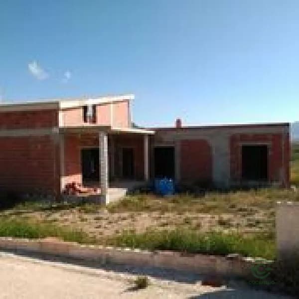 Finca de recreo de 0,5 ha en venta en Algueña, Alicante