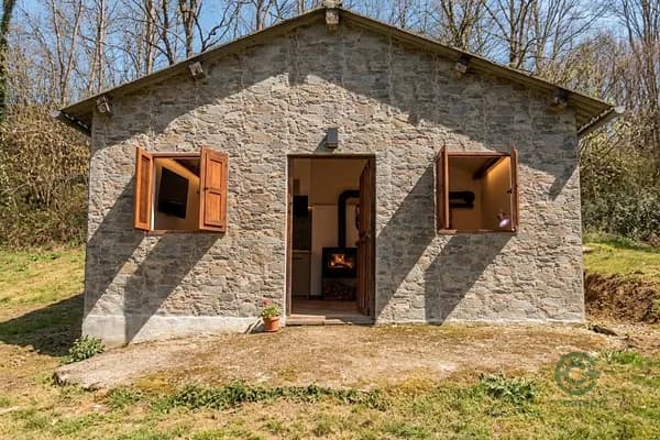 Finca de recreo de 0,25 ha en venta en Piloña, Asturias