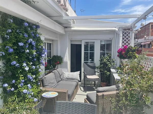 Casa de 0,0102 ha en venta en Madrid