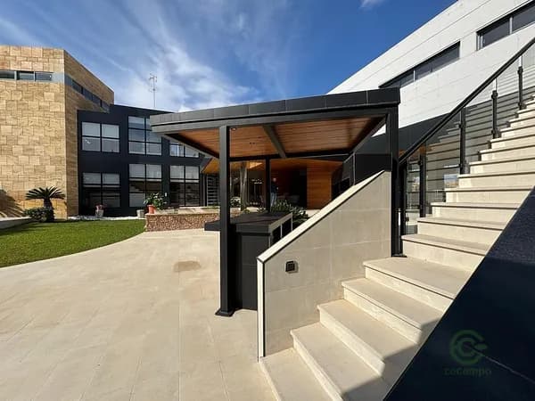 Casa de 0,15 ha en venta en Orihuela costa, Alicante