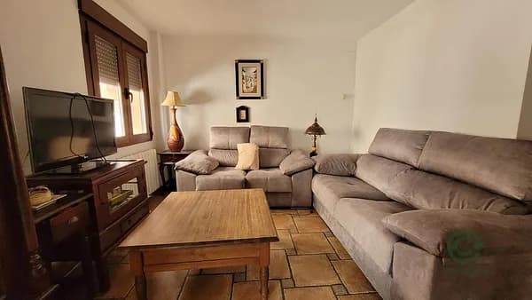 Casa de 0,0162 ha en venta en Granada, Granada