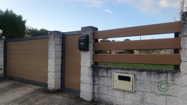 Casa de 0,25 ha en venta en Oleiros, La coruna