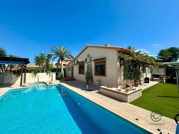Casa de 0,08 ha en venta en Cabo roig, Alicante