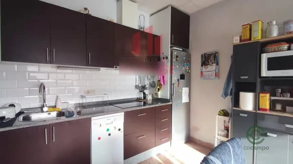 Casa de 0,0165 ha en venta en Ourense, Orense