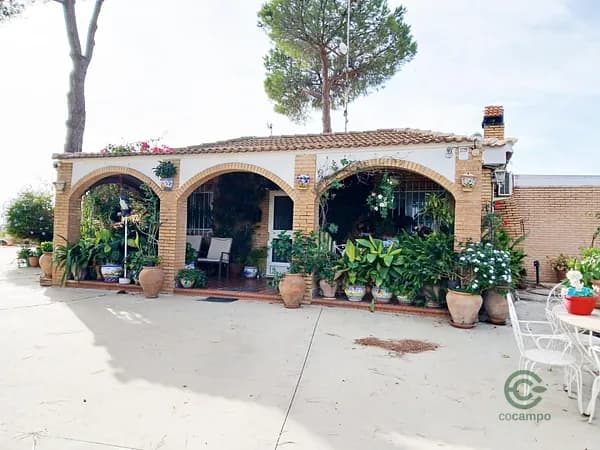 Terreno urbano de 0,4319 ha en venta en Bonares, Huelva