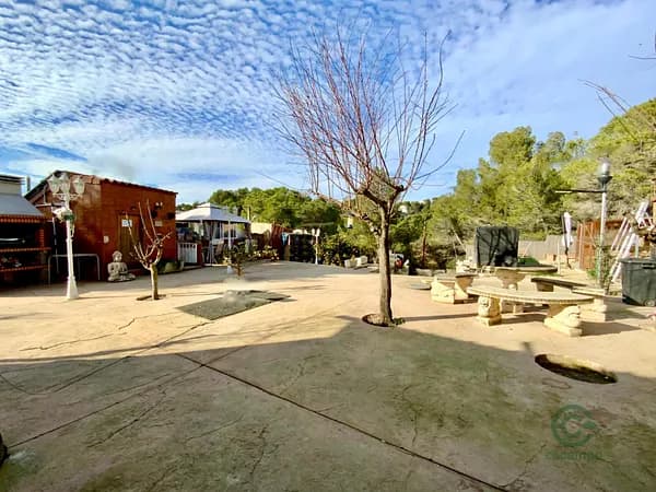 Casa de 0,0583 ha en venta en Rubi, Barcelona