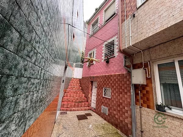 Casa de 0,0056 ha en venta en Marin, Pontevedra