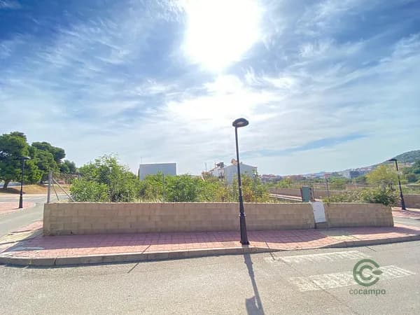 Terreno urbano de 0,0372 ha en venta en Castellón