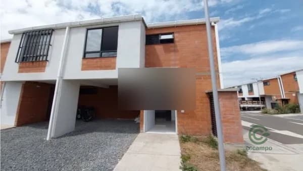 Casa de 0,0095 ha en alquiler en Valle del cauca