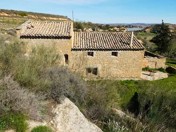 Finca rústica de 5,37 ha en venta en Zaragoza