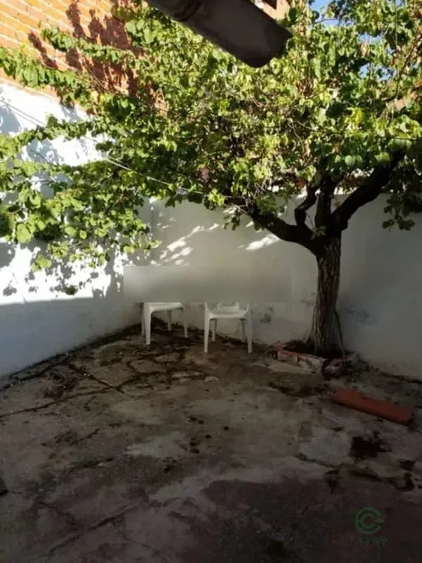 Casa de 0,03 ha en venta en Toledo