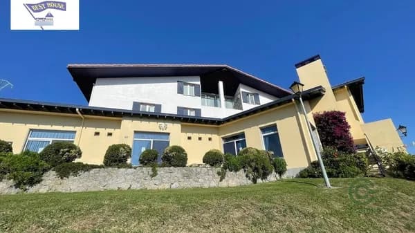 Finca rústica de 0,4 ha en venta en Bizkaia