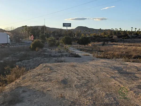 Finca rústica de 5,1272 ha en venta en Monforte del cid, Alicante