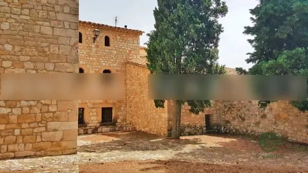 Finca rustica de 2,5 ha per a venda a Barcelona