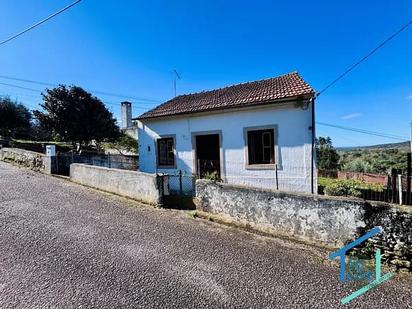 Finca rústica de 0,184 ha en venta en Ferreira do zêzere, Santarém