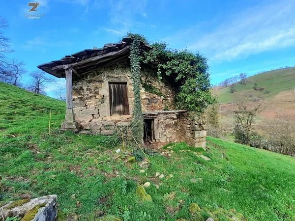 Finca rústica de 1,2938 ha en venta en Selaya, Cantabria