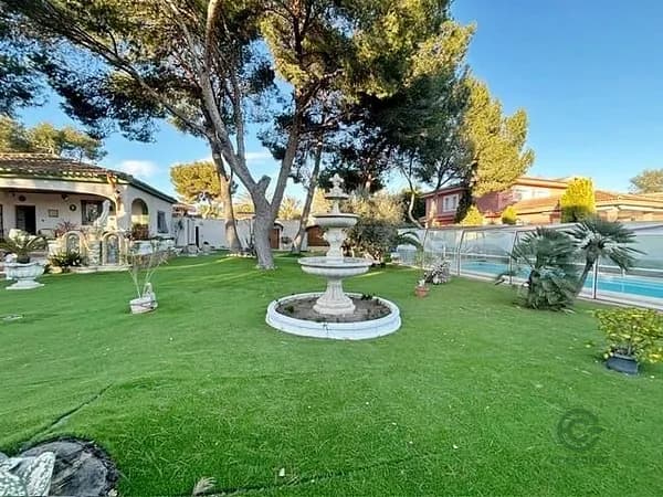 Casa de 0,15 ha en venta en Orihuela costa, Alicante