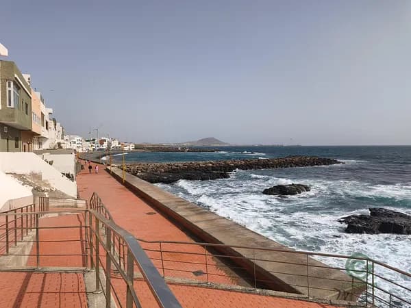 Terreno urbano de 0,0444 ha en venta en Santa lucia de tirajana, Las palmas