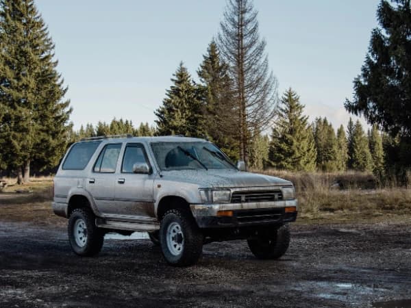 Jeep vs Toyota vs Mercedes vs Subaru en 2026: qué marca ofrece el 4X4 más adecuado para el campo 