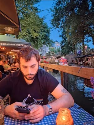 Arturo Valero Botella