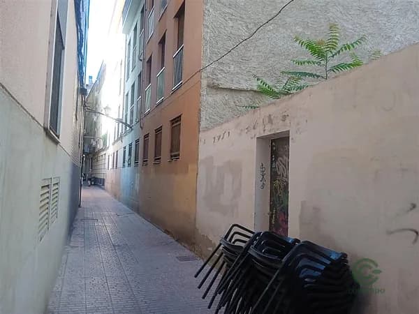 Casa de 0,0264 ha en venta en Zaragoza, Zaragoza