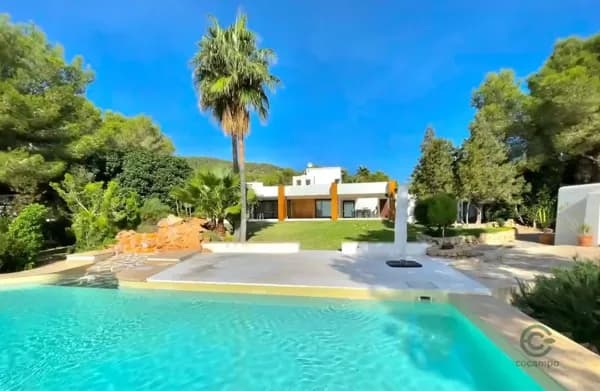 Finca de recreo de 1 ha en venta en Ibiza, Islas baleares