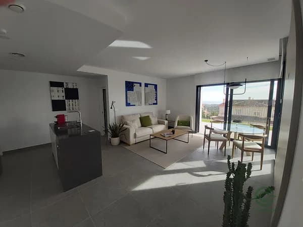 Casa de 0,021 ha en venta en La nucía, Alicante