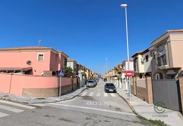 Casa de 0,0108 ha en venta en Algeciras, Cadiz