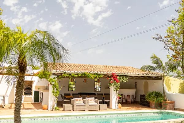 House of 3,5 ha for sale in Faro