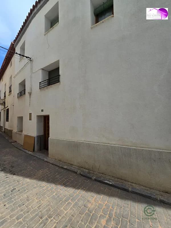Casa de 0,024 ha en venta en Cetina, Zaragoza
