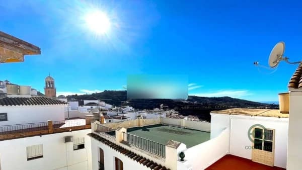 Casa de 0,0223 ha en venta en Competa, Malaga