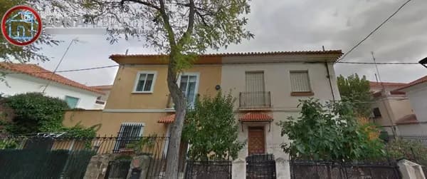 Casa de 0,0181 ha en venta en Albacete, Albacete