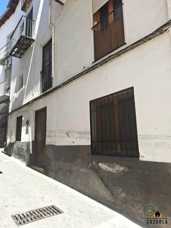 Spot image