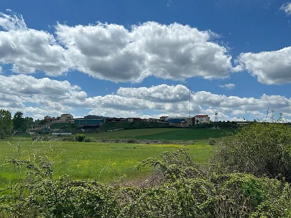 Finca agrícola de 2,444 ha en venta en León