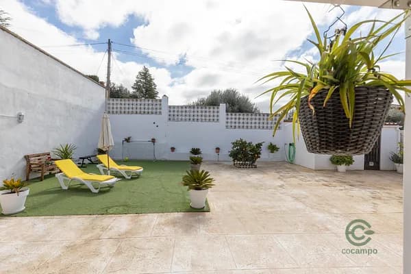 Casa de 0,0546 ha en venta en Otura, Granada