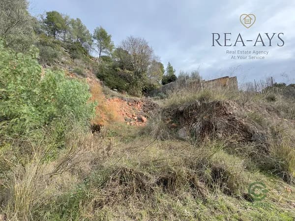 Terreno urbano de 0,0511 ha en venta en Vallirana, Barcelona